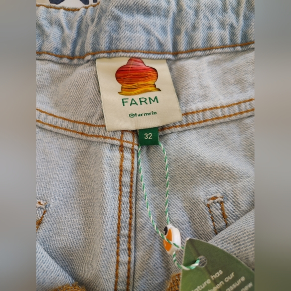 Farm Rio Summer Garden Embroidered Denim Shorts High-Waist Light Wash Size 32 - Picture 7 of 9